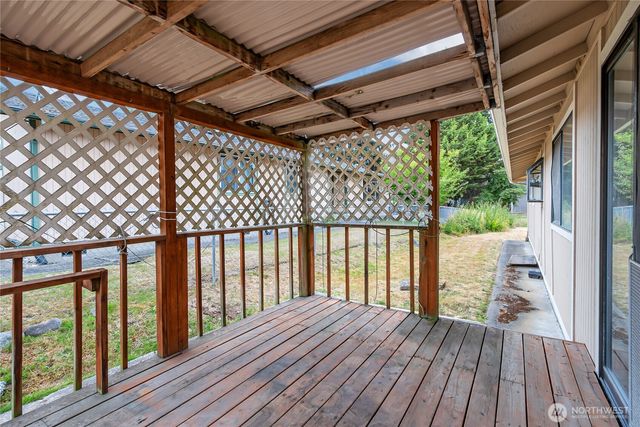 1318 S 82nd Street, Tacoma, WA 98408