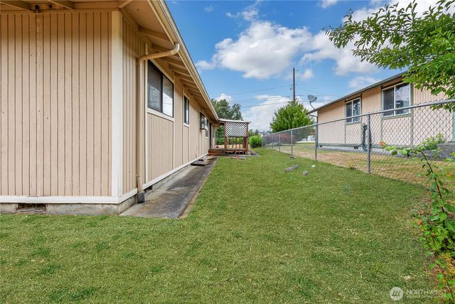 1318 S 82nd Street, Tacoma, WA 98408