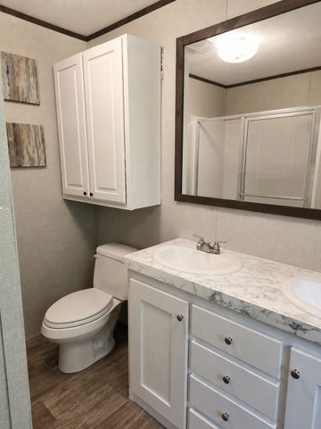 500 Captains Cutt Road, Oak Ridge, TX 76240