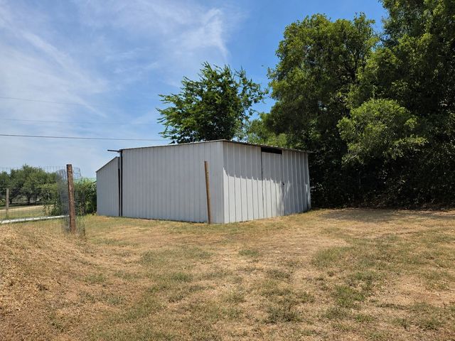 500 Captains Cutt Road, Oak Ridge, TX 76240