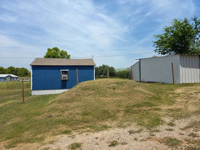 500 Captains Cutt Road, Oak Ridge, TX 76240