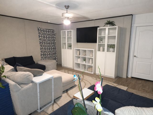 500 Captains Cutt Road, Oak Ridge, TX 76240