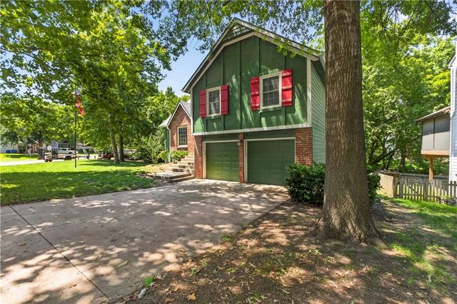 15624 W 81st Street, Lenexa, KS 66219