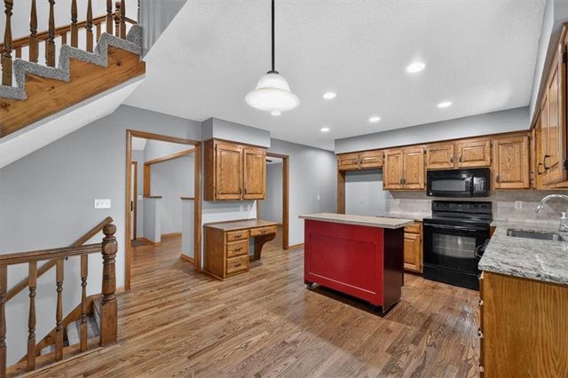 15624 W 81st Street, Lenexa, KS 66219