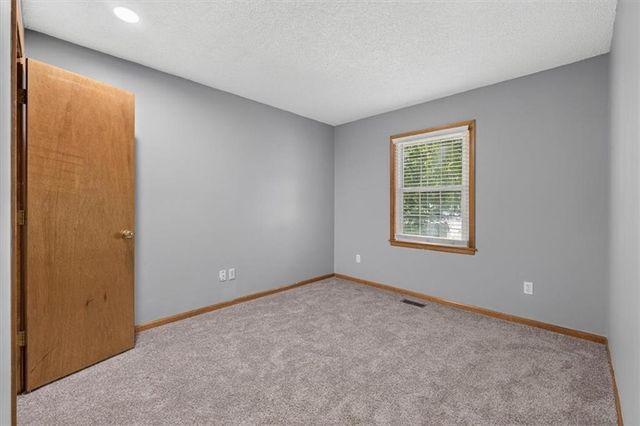 15624 W 81st Street, Lenexa, KS 66219