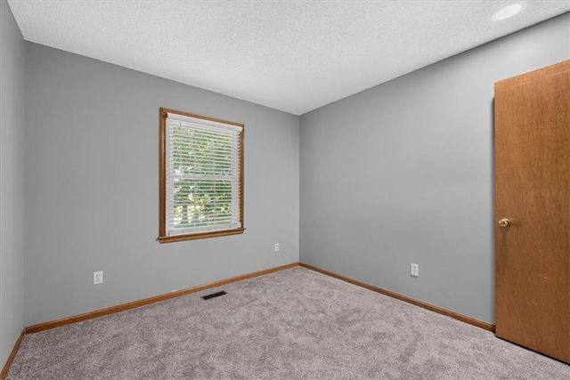 15624 W 81st Street, Lenexa, KS 66219