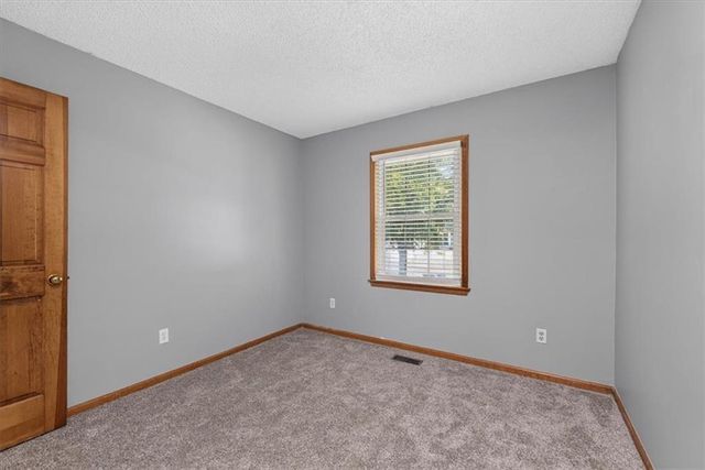 15624 W 81st Street, Lenexa, KS 66219