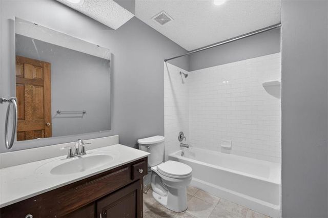 15624 W 81st Street, Lenexa, KS 66219