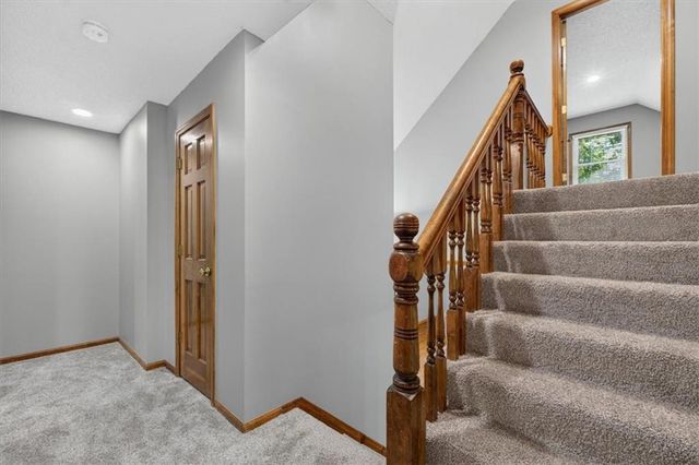 15624 W 81st Street, Lenexa, KS 66219