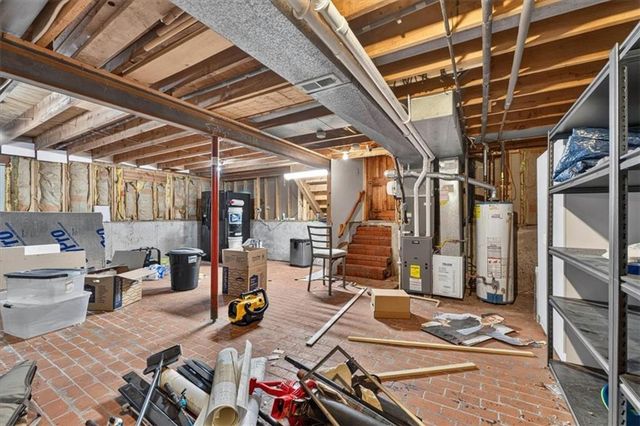 15624 W 81st Street, Lenexa, KS 66219