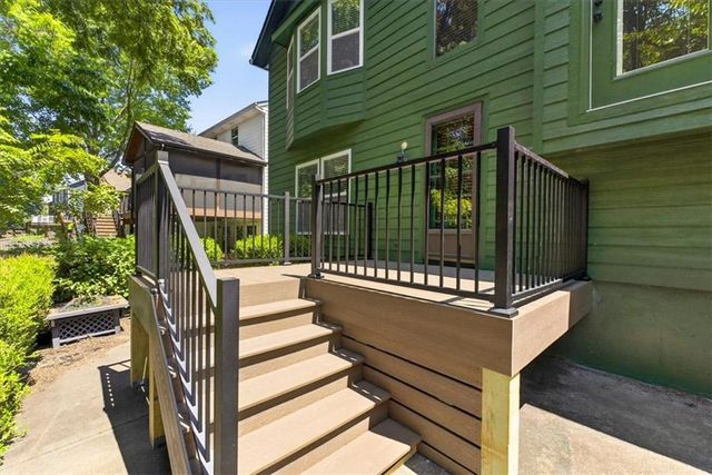 15624 W 81st Street, Lenexa, KS 66219