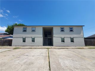 1102 Denver St G, Portland, TX 78374