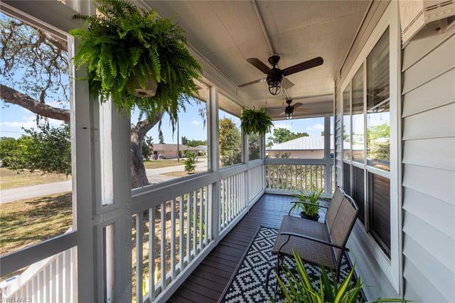 2040 Clarke AVE, Fort Myers, FL 33905