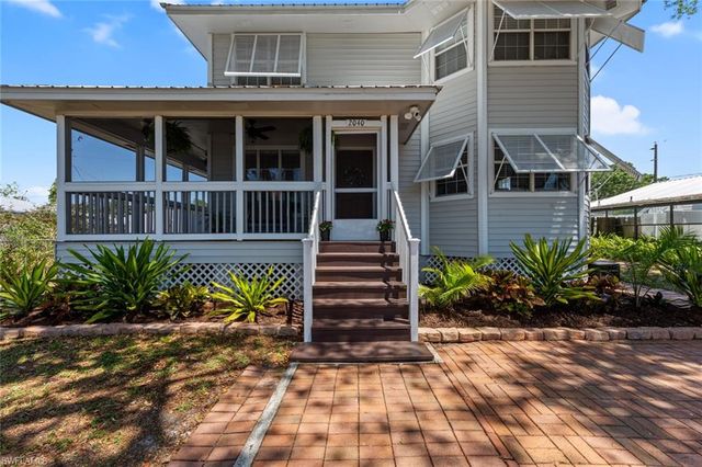 2040 Clarke AVE, Fort Myers, FL 33905