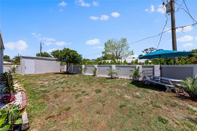 2040 Clarke AVE, Fort Myers, FL 33905