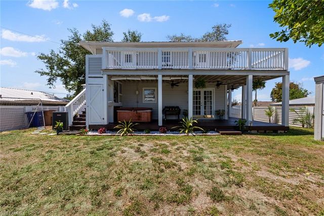 2040 Clarke AVE, Fort Myers, FL 33905