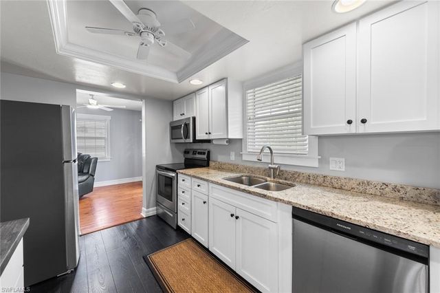 2040 Clarke AVE, Fort Myers, FL 33905