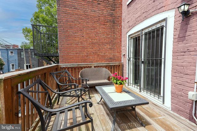 611 MORTON PL NE, Washington, DC 20002