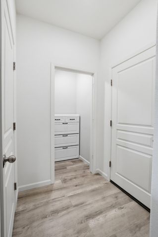 3709 E Cypress Avenue, Visalia, CA 93292