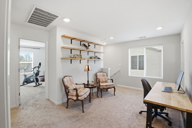 3709 E Cypress Avenue, Visalia, CA 93292