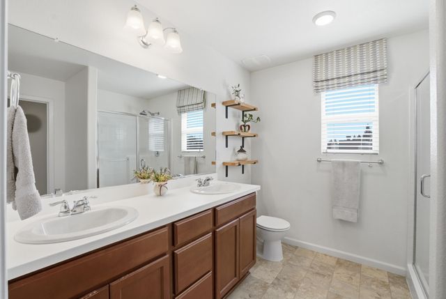 3709 E Cypress Avenue, Visalia, CA 93292