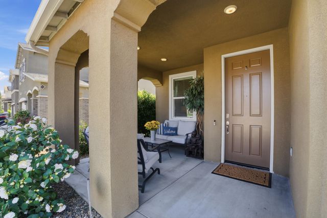 3709 E Cypress Avenue, Visalia, CA 93292