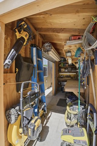 3709 E Cypress Avenue, Visalia, CA 93292