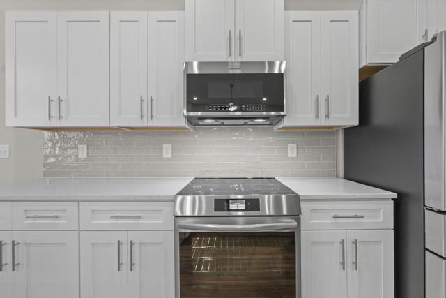 657 Marblewing Ct, Clarksville, TN 37043