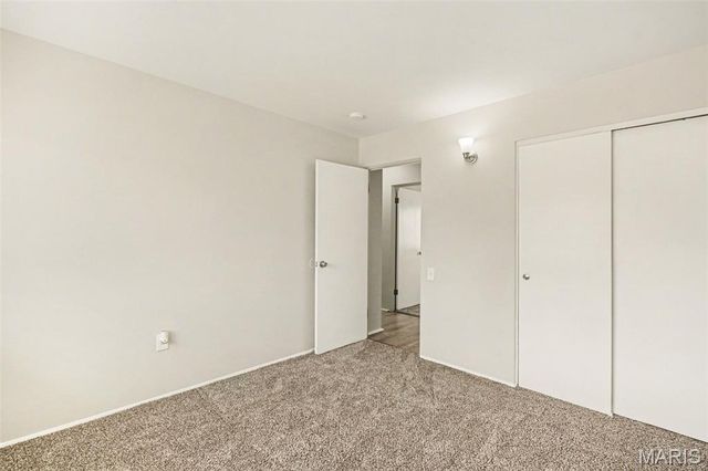 1475 Nashua Drive, Florissant, MO 63033