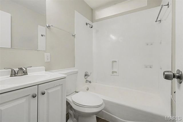 1475 Nashua Drive, Florissant, MO 63033