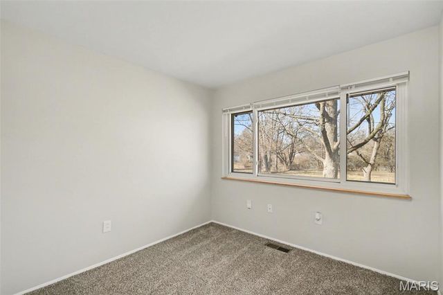 1475 Nashua Drive, Florissant, MO 63033