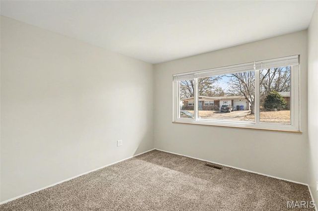 1475 Nashua Drive, Florissant, MO 63033