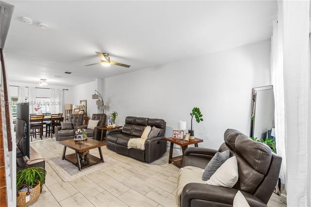 1844 SW 102nd Way, Miramar, FL 33025
