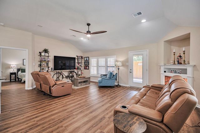 12503 Ravensway Center Drive 410, Cypress, TX 77429