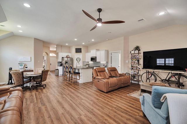 12503 Ravensway Center Drive 410, Cypress, TX 77429