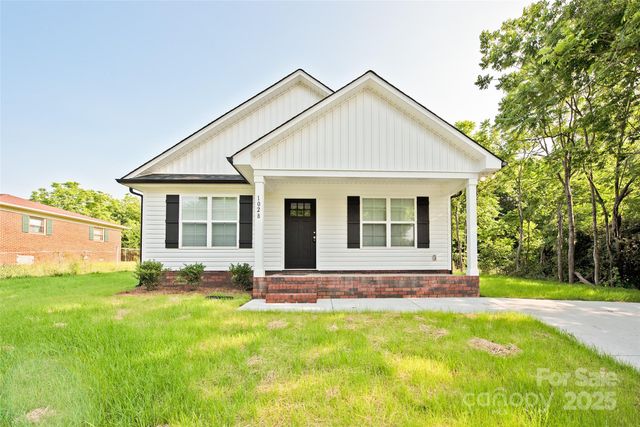 1028 Gibson Street, Albemarle, NC 28001