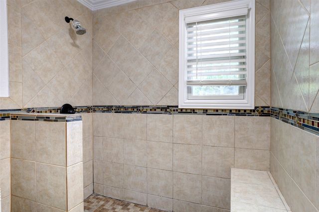 105 Countryside Drive, Arlington, TX 76014