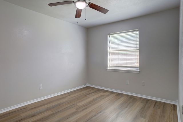 105 Countryside Drive, Arlington, TX 76014