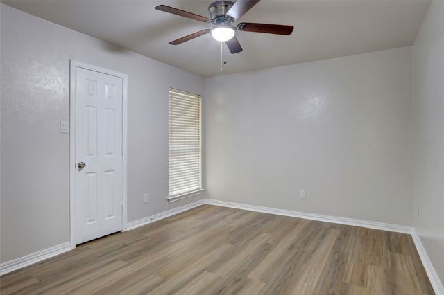 105 Countryside Drive, Arlington, TX 76014