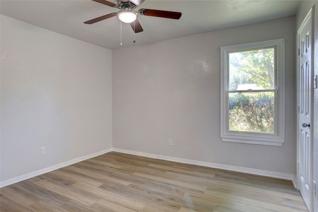 105 Countryside Drive, Arlington, TX 76014