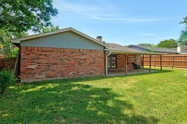 105 Countryside Drive, Arlington, TX 76014