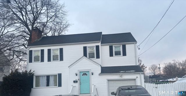 26 Marsdale Avenue, Bridgeport, CT 06606