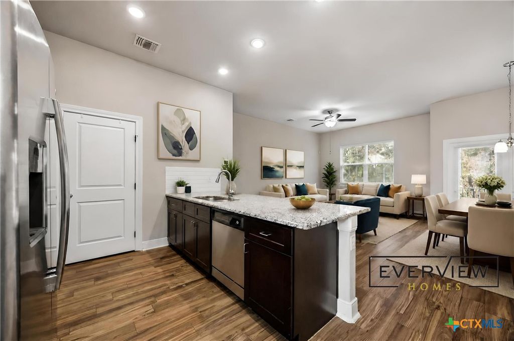 3067 View Ridge 3, Spring Branch, TX 78070