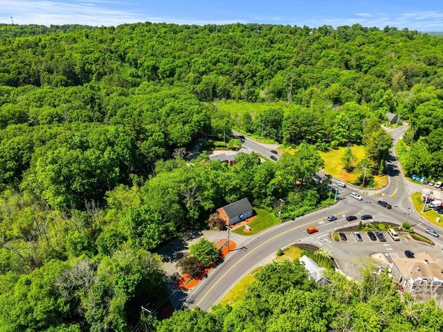 125 Ipswich Rd, Topsfield, MA 01983