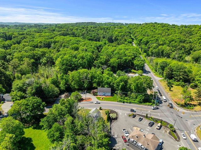125 Ipswich Rd, Topsfield, MA 01983