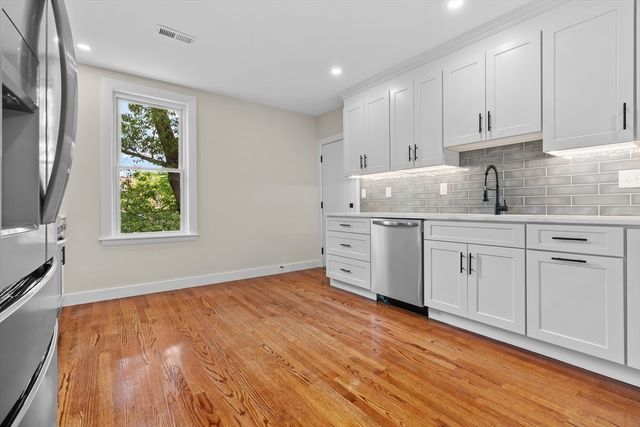 33 George St. 0, Newton, MA 02458