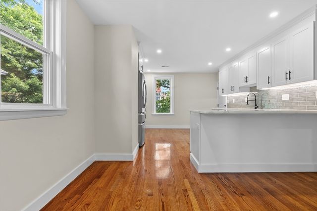 33 George St. 0, Newton, MA 02458
