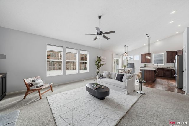 7265 Yankee Woods Drive, Lincoln, NE 68516