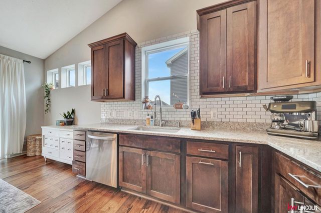 7265 Yankee Woods Drive, Lincoln, NE 68516