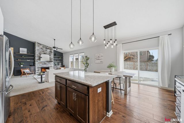 7265 Yankee Woods Drive, Lincoln, NE 68516